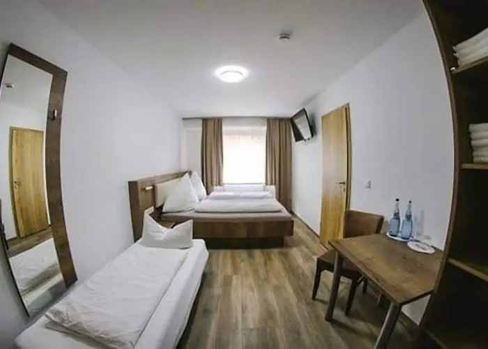 Look Hotel & Rooms